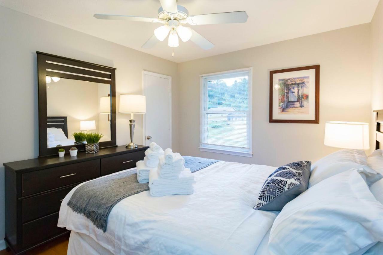 Luxury Home W/Gameroom Kingsizebed Near Six Flags Austell Exterior photo